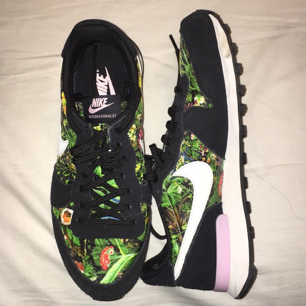 Nike Floral Shoes